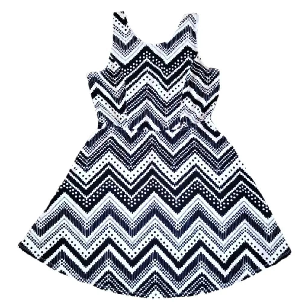 EC MAURICE'S SLEEVELESS ZIGZAG & POLKA-DOT DRESS W/ OPEN BACK SZ. XL